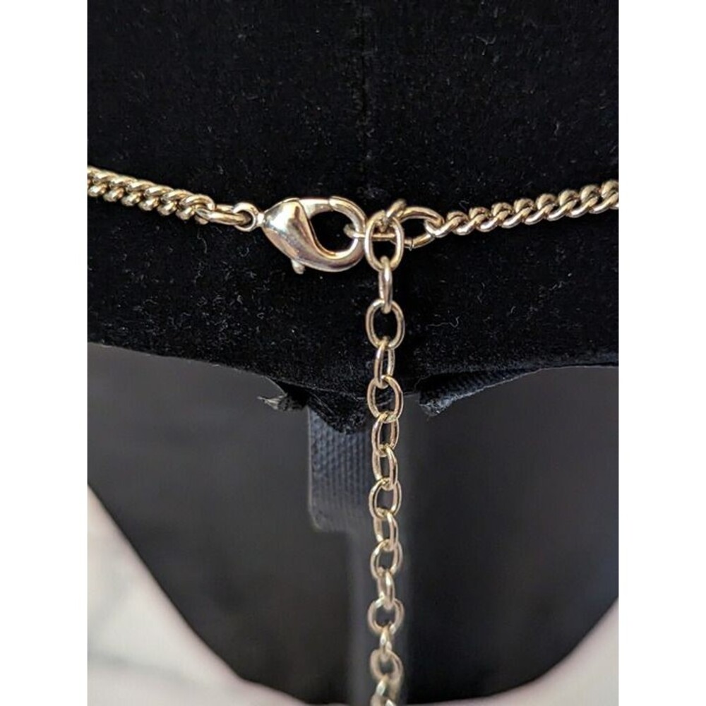 Statement Necklace With Ribbon And Bangles - Picture 6 of 8